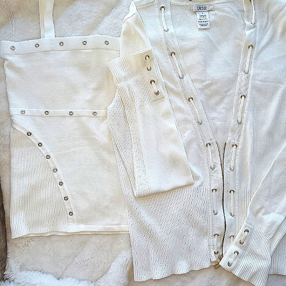 CACHE CROPPED CARDIGAN AND TANK TOP 2 pcs SET, EUC, SIZE MEDIUM - Picture 4 of 10